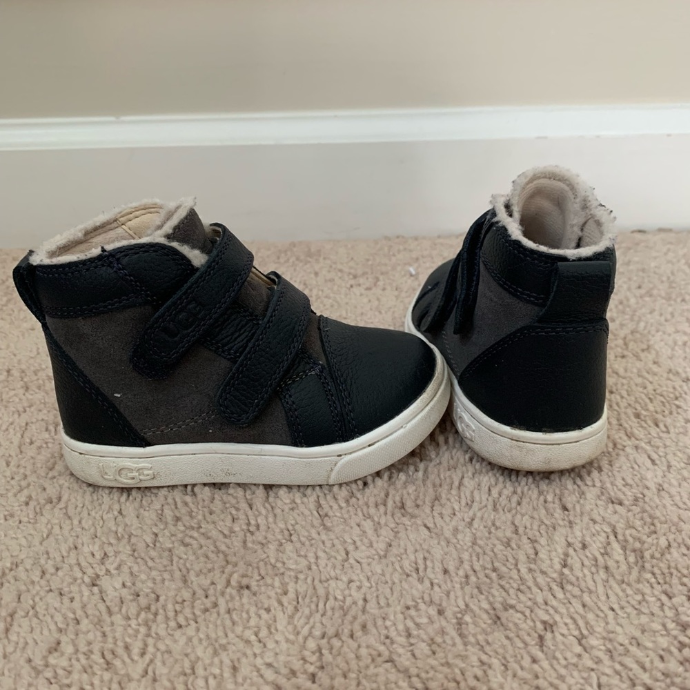 Toddler sneakers